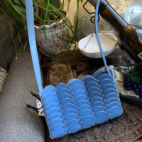 SOLD⛔️Authentic PACO RABANNE Linked leather magnetic closure crossbody - Picture 14 of 15